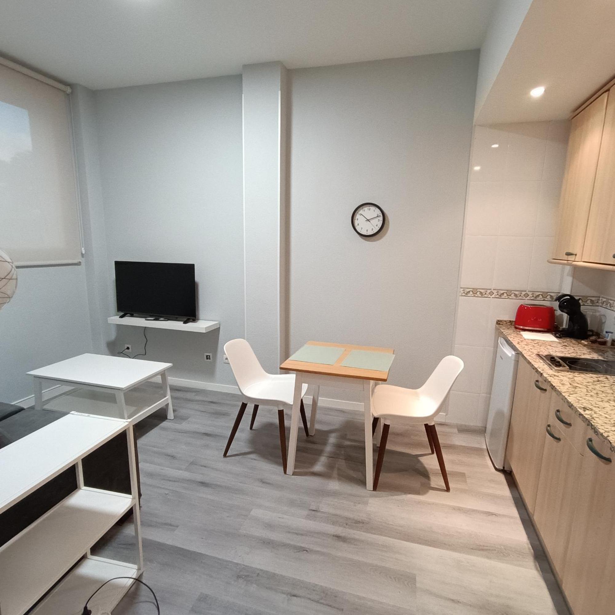 Apartamentos Go Covaresa Parking Gratuito Bajo Disponibilidad Valladolid Buitenkant foto